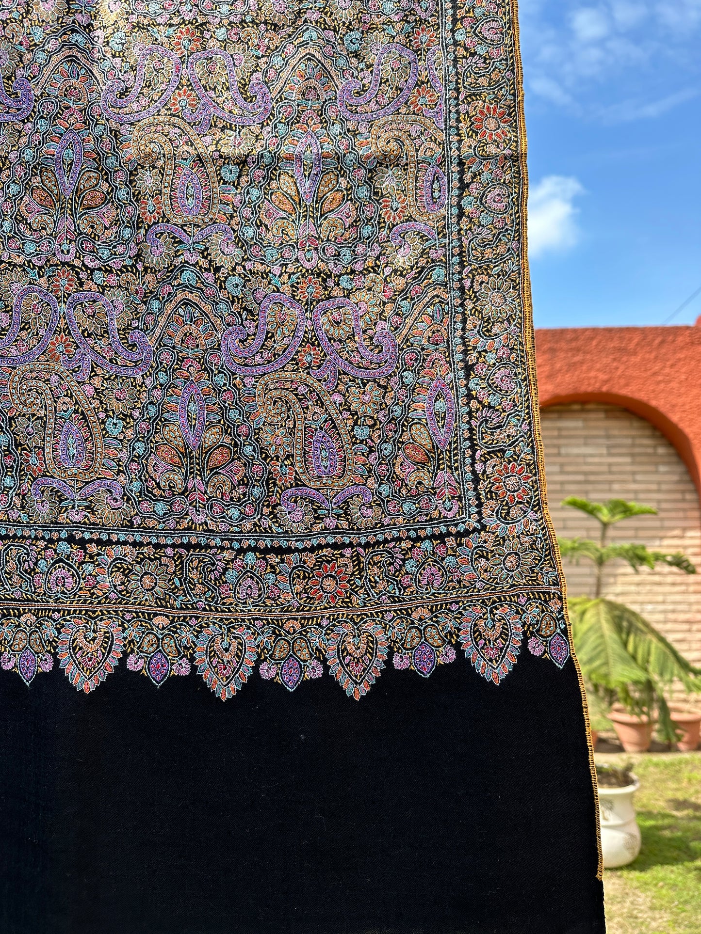 Black Sozni Pashmina Shawl ArtAsiaHandicrafts