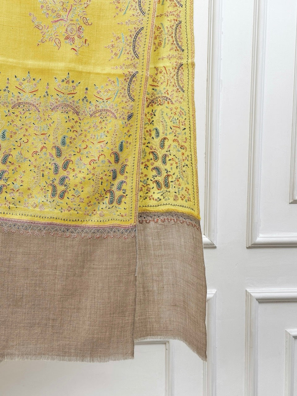 SLOW FASHION LIGHTWEIGHT EMBROIDERED YELLOW PASHMINA SHAWL