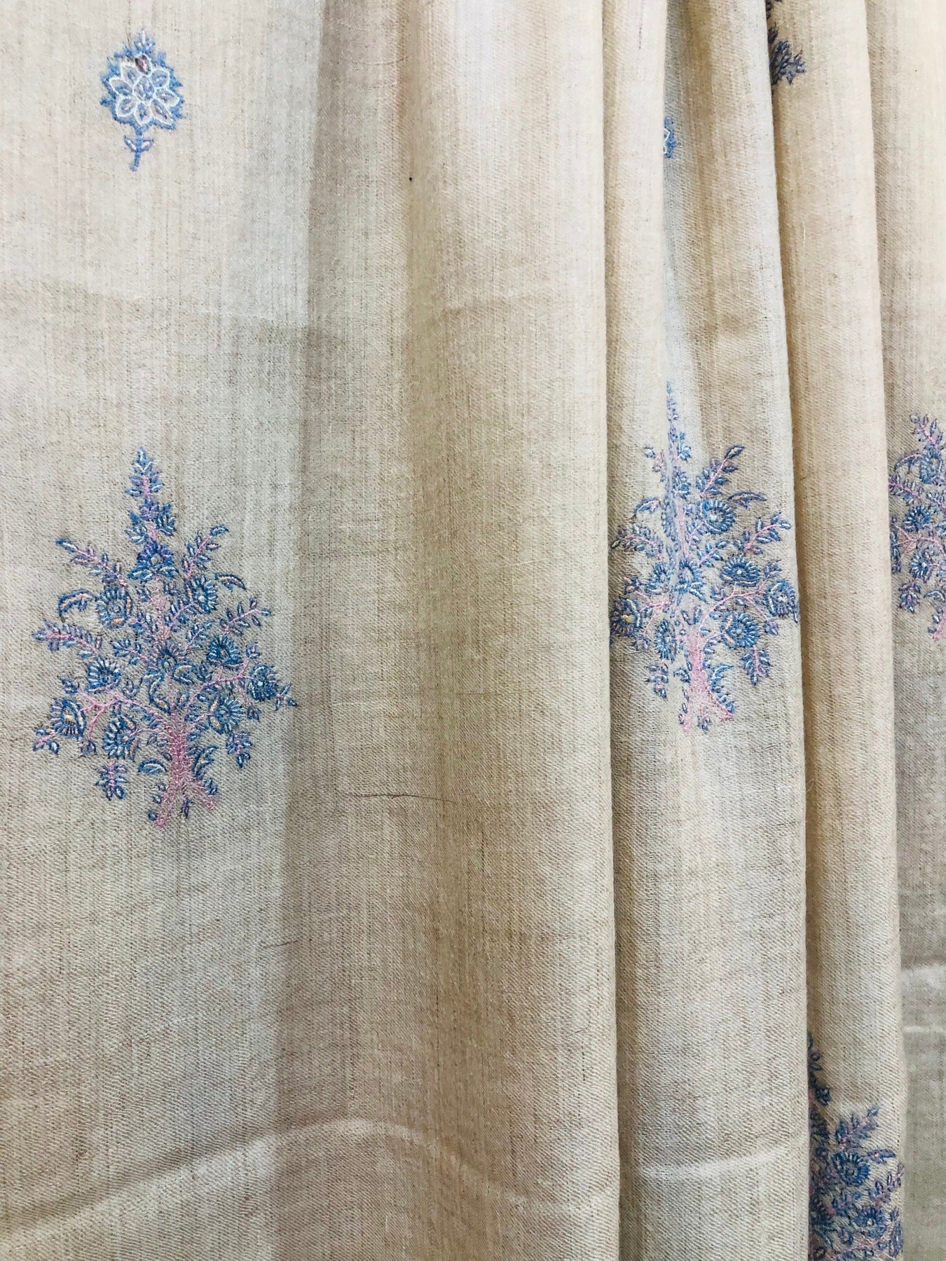 Ivory Sozni Pashmina Shawl ArtAsiaHandicrafts