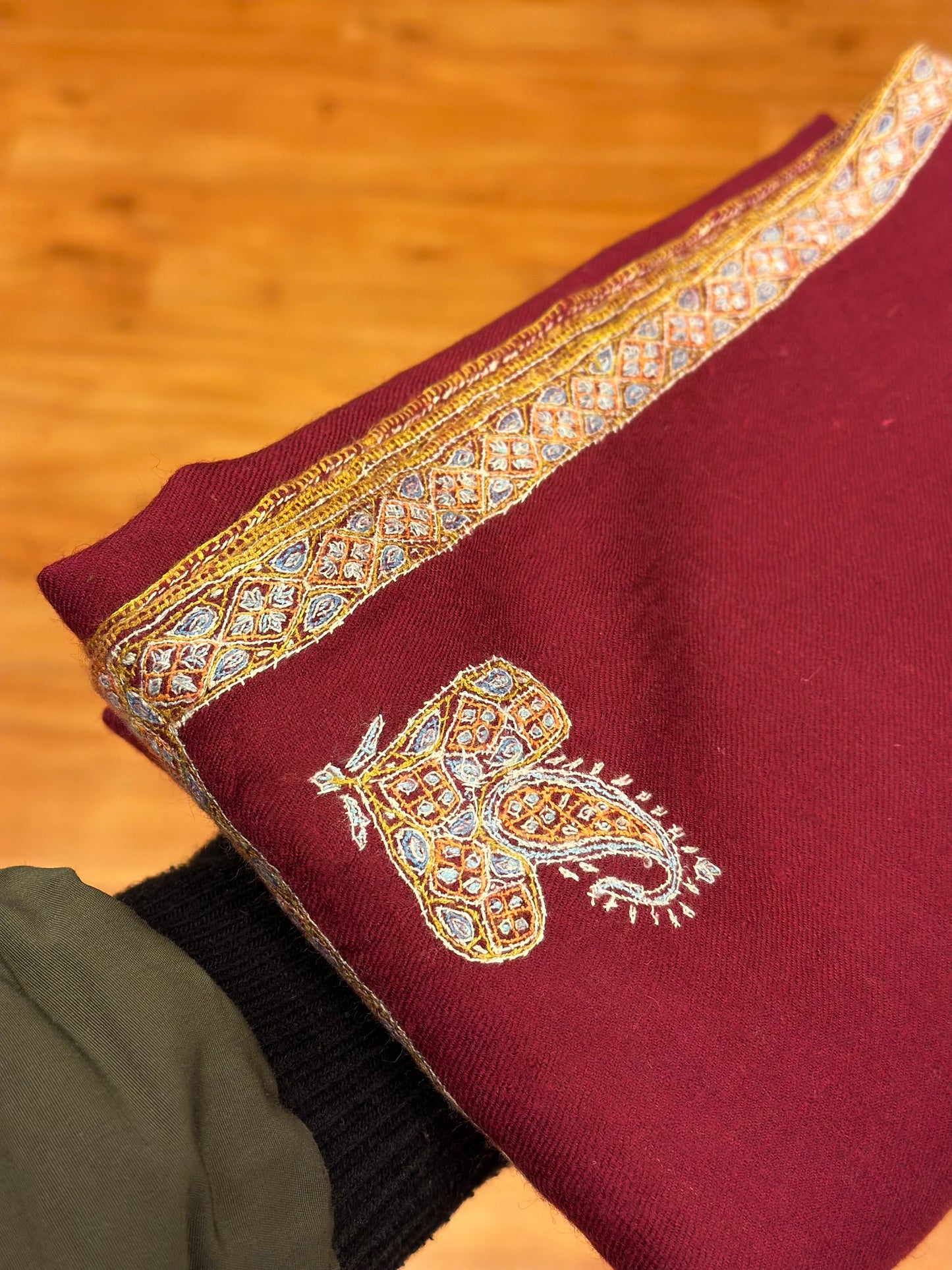 Maroon Sozni Pashmina Shawl ArtAsiaHandicrafts