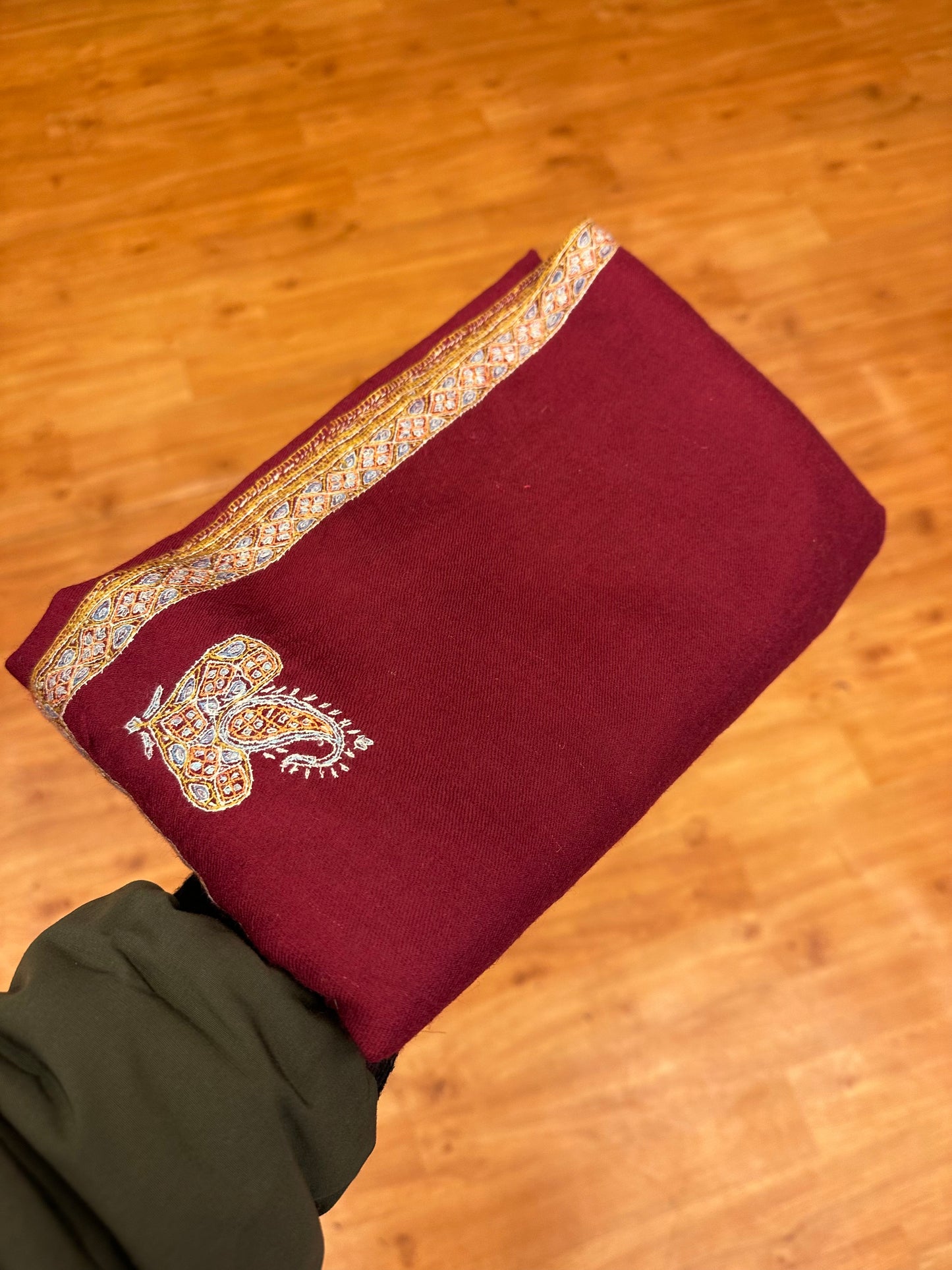 Maroon Sozni Pashmina Shawl ArtAsiaHandicrafts