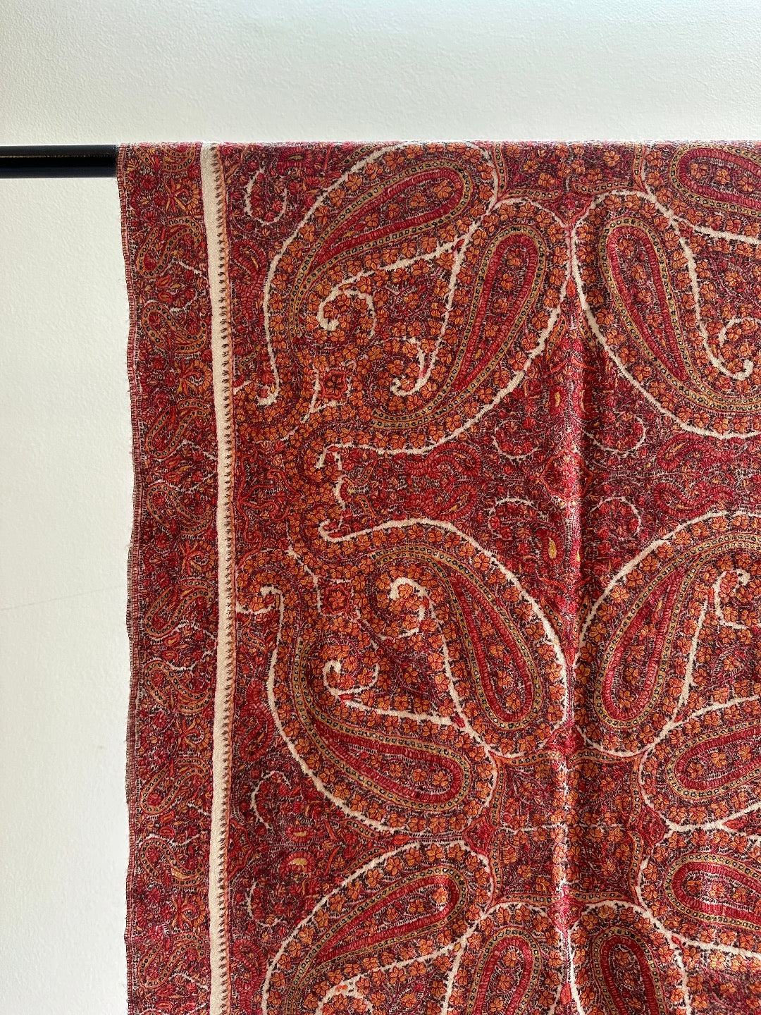 Riwaayat White Pashmina Shawl ArtAsiaHandicrafts