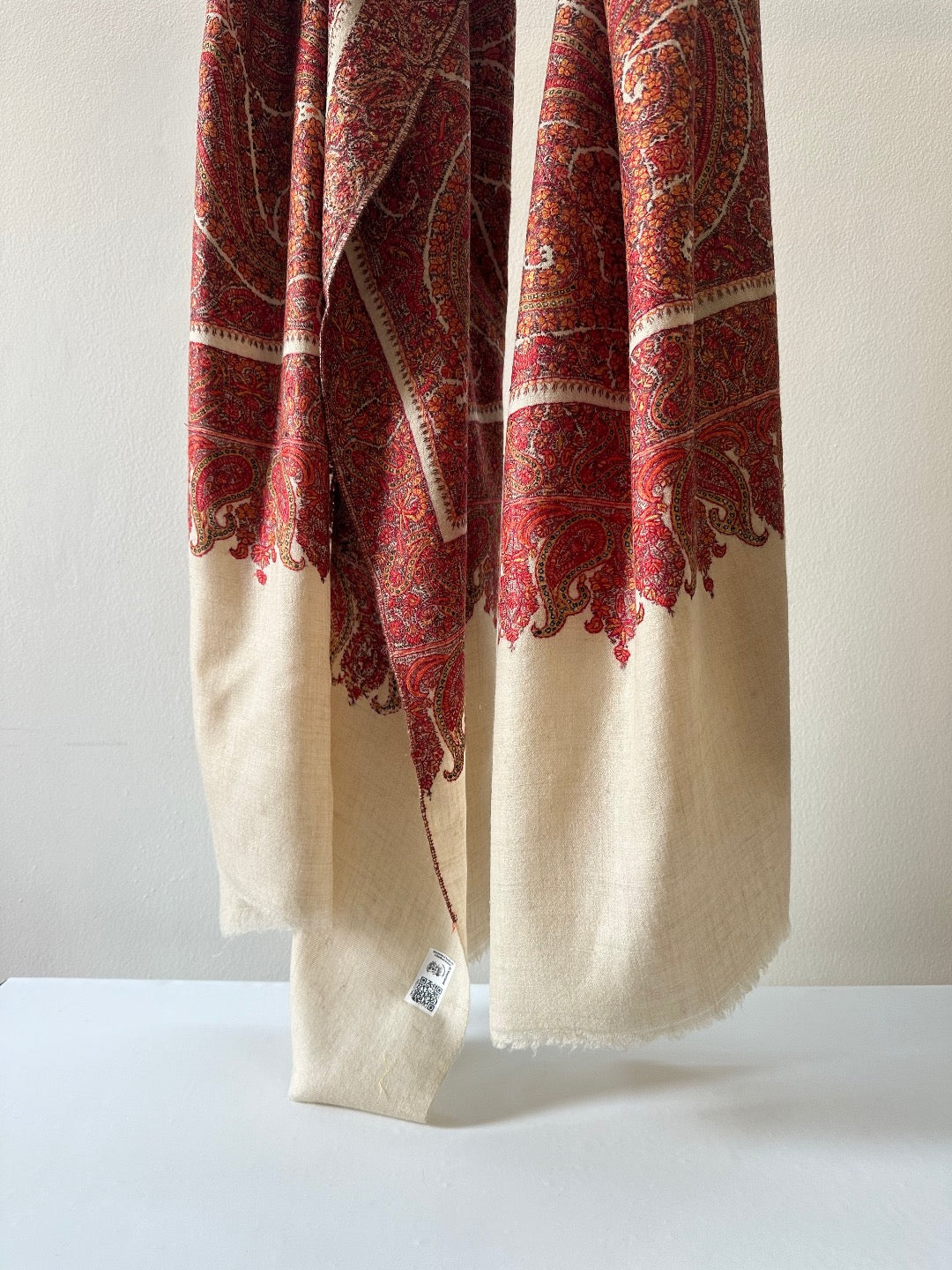 Riwaayat White Pashmina Shawl ArtAsiaHandicrafts