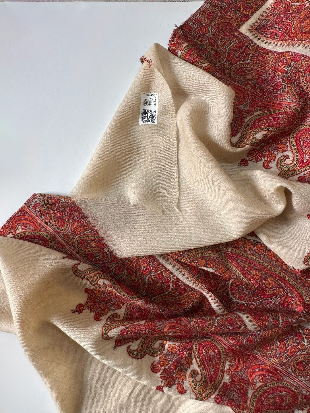 Riwaayat White Pashmina Shawl ArtAsiaHandicrafts