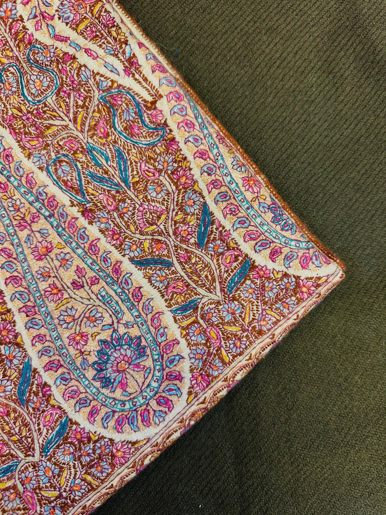 White Sozni Palla Pashmina Shawl ArtAsiaHandicrafts