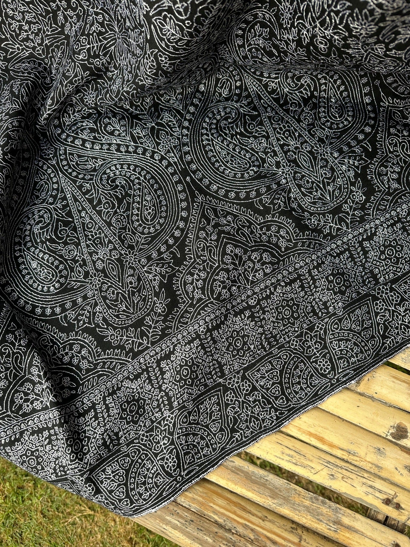 Black Sozni Pashmina Shawl ArtAsiaHandicrafts