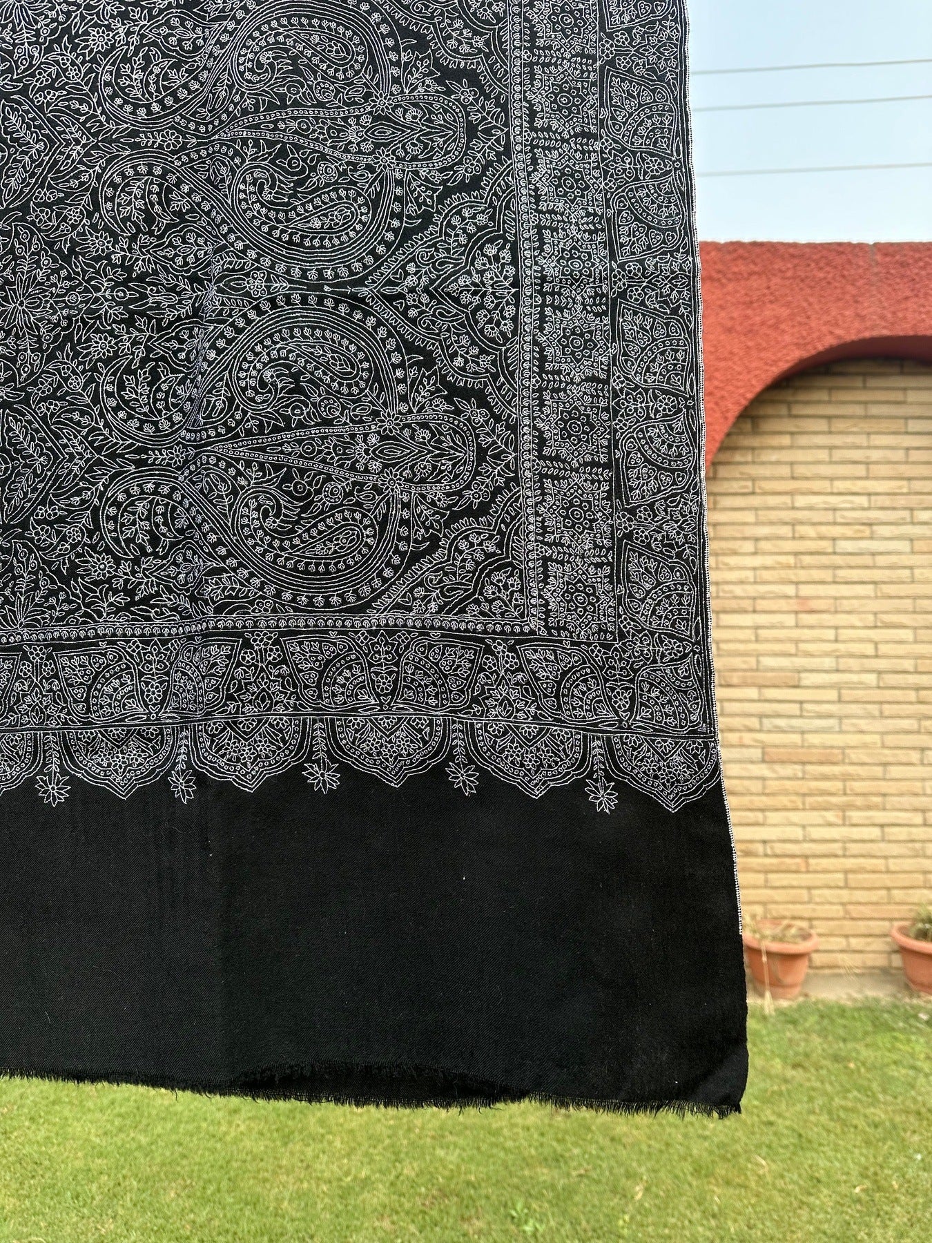 Black Sozni Pashmina Shawl ArtAsiaHandicrafts