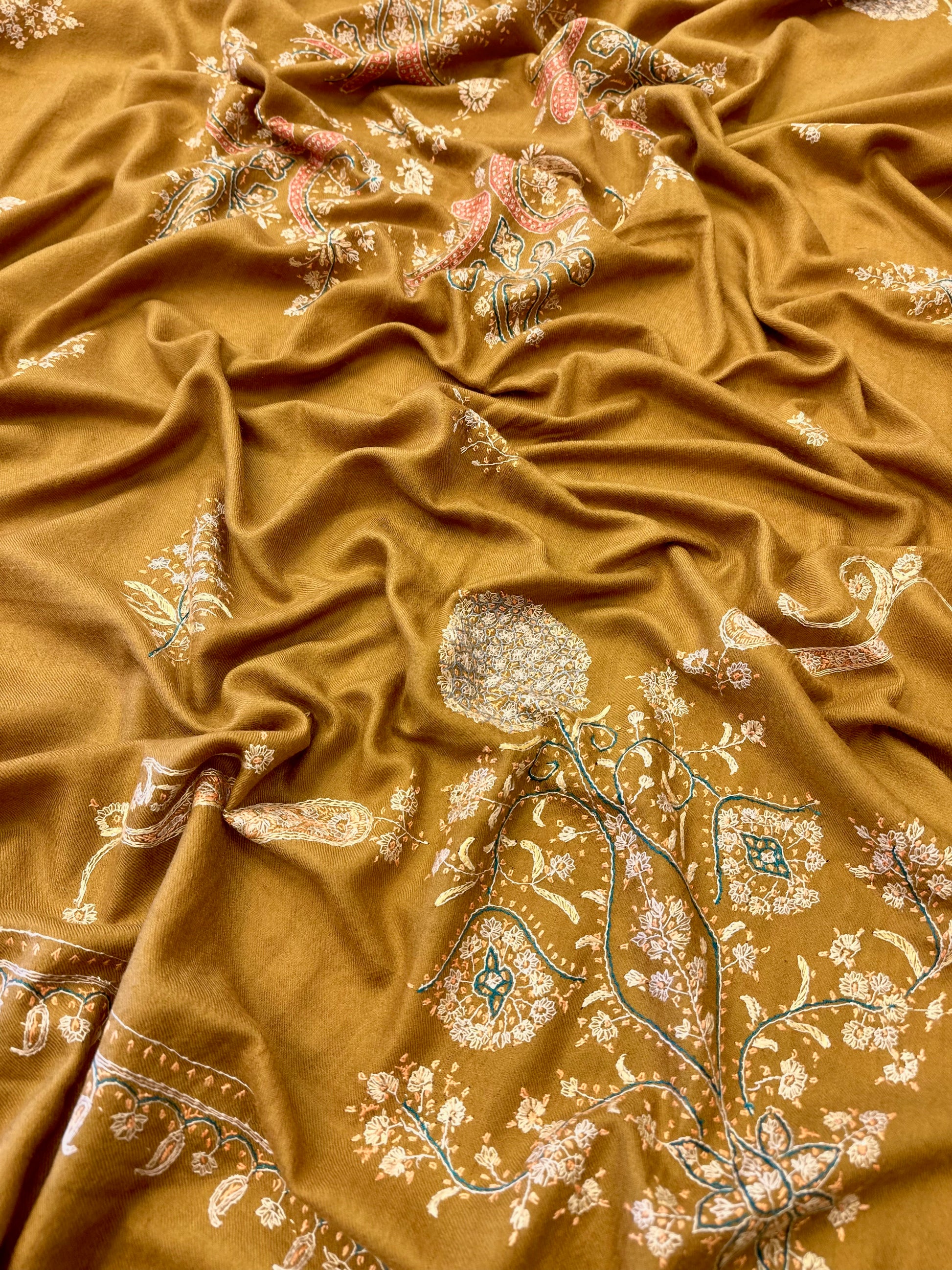 Gold Sozni Pashmina Shawl ArtAsiaHandicrafts