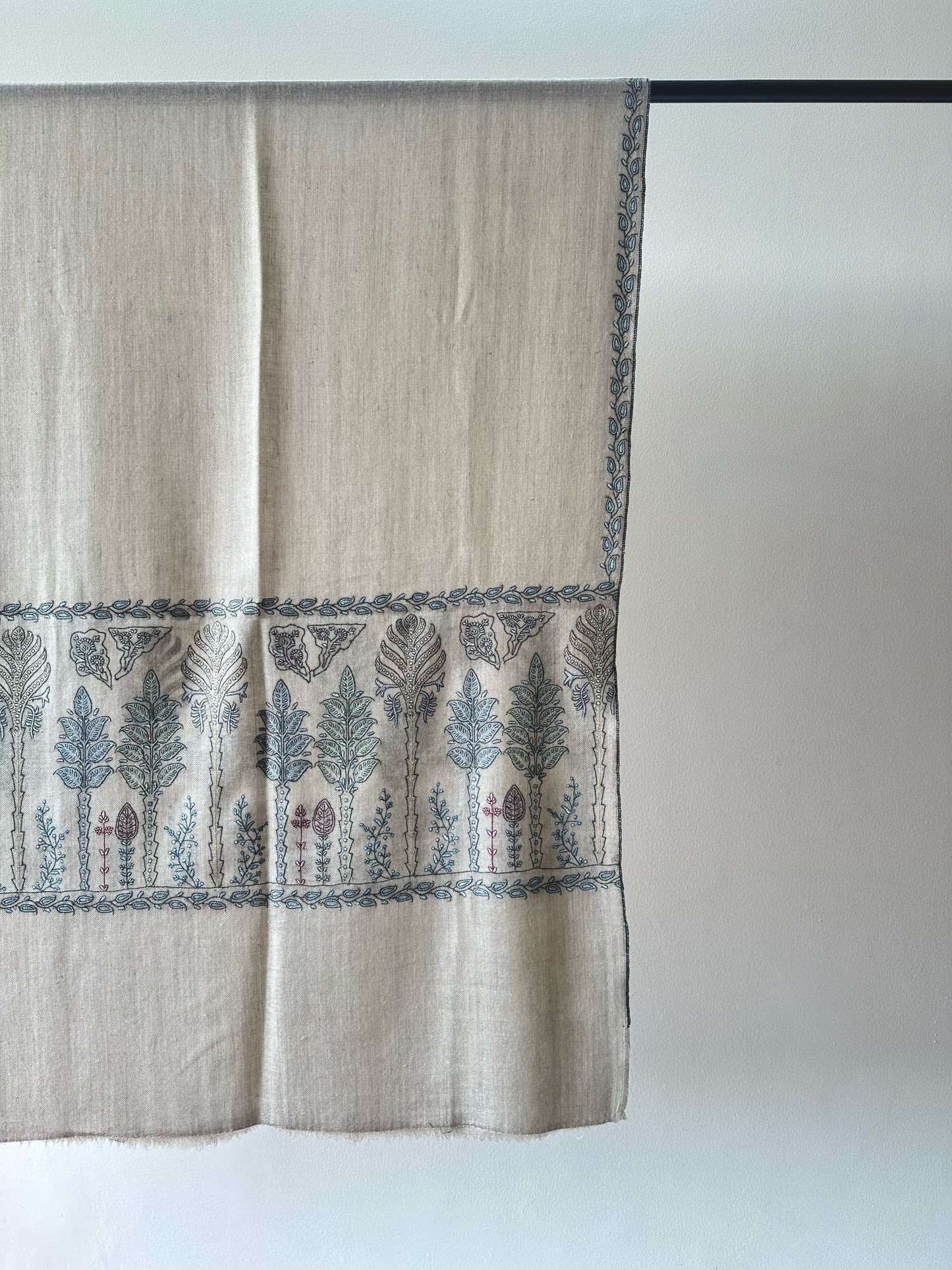 Grey Sozni Pashmina Shawl ArtAsiaHandicrafts