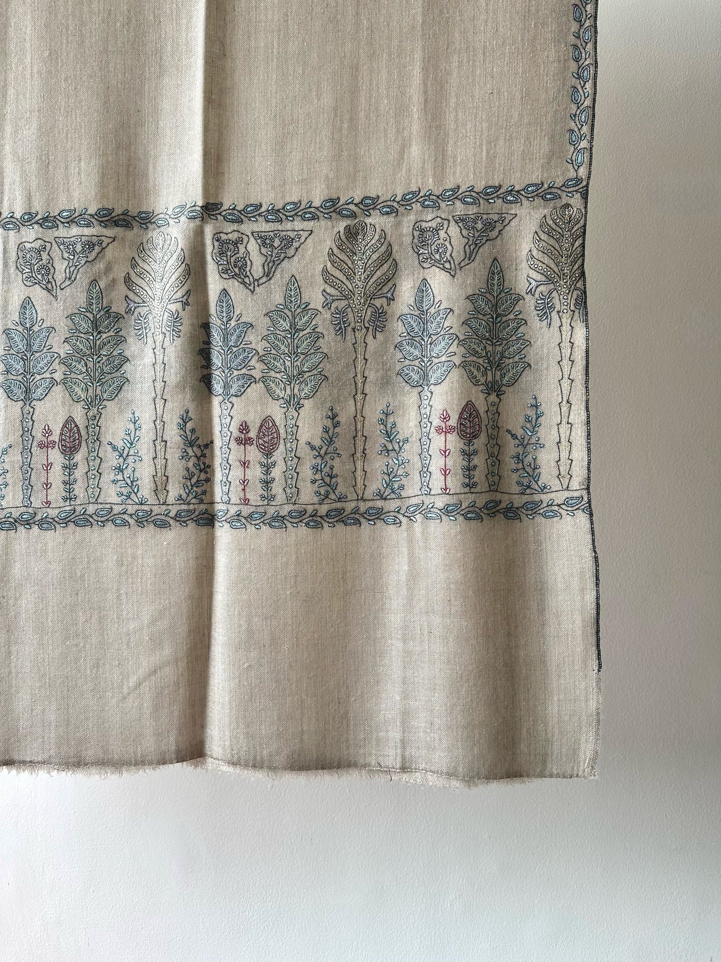 Grey Sozni Pashmina Shawl ArtAsiaHandicrafts