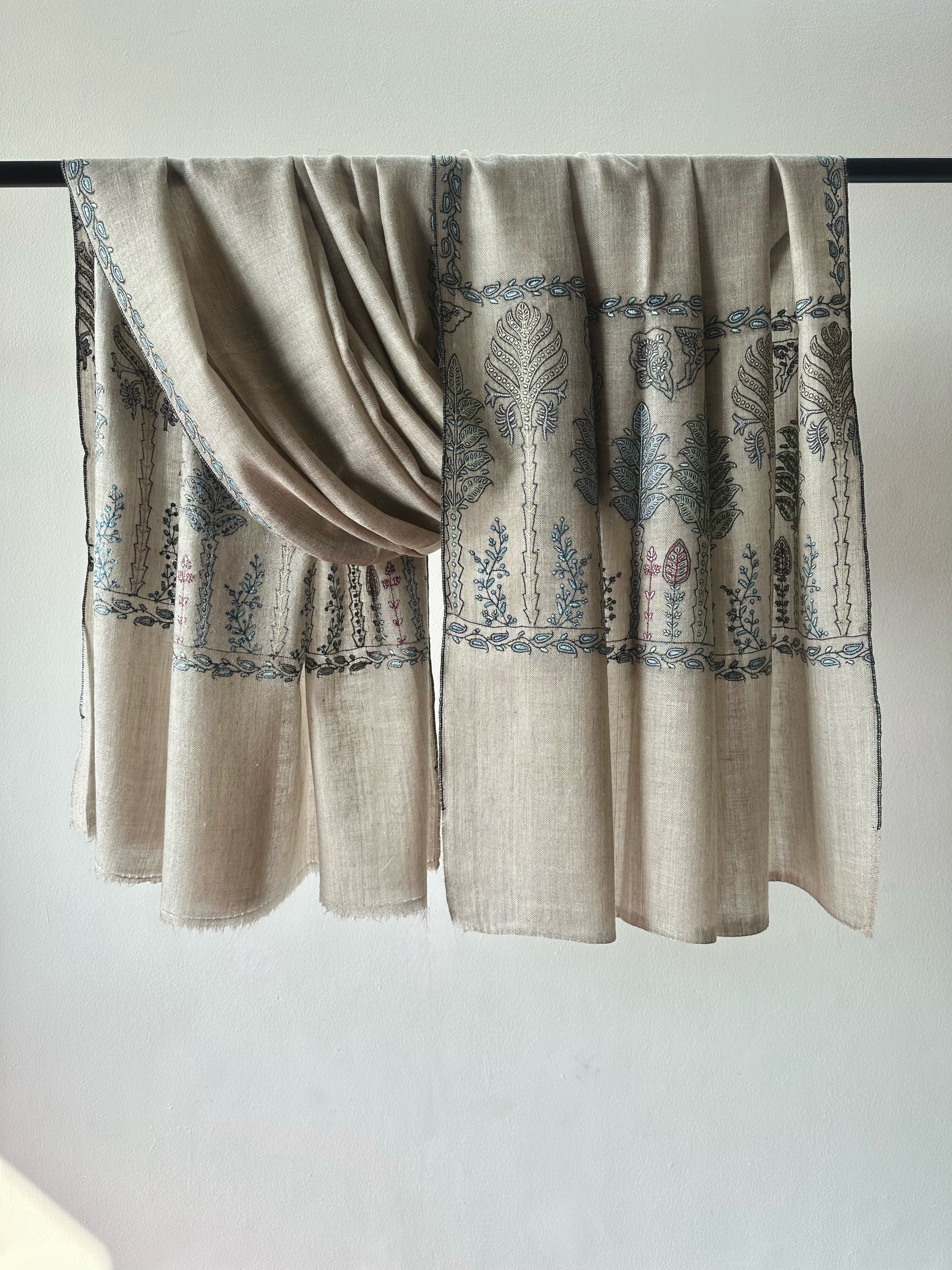 Grey Sozni Pashmina Shawl ArtAsiaHandicrafts