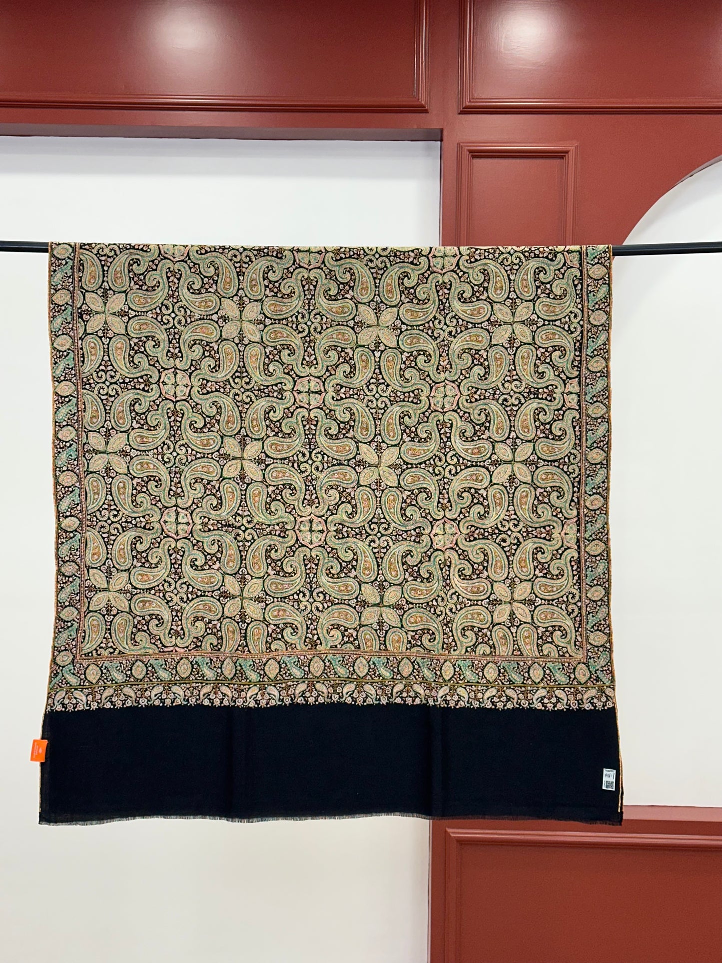 Handcrafted Black Pashmina Shawl with Sozni Paisley Embroidery