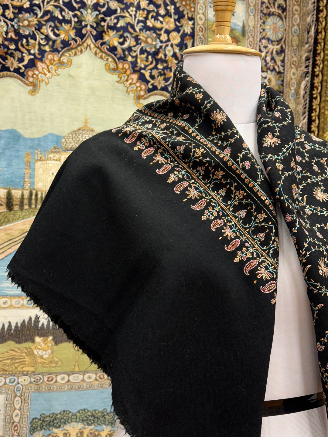 Black Jaal Pashmina Shawl