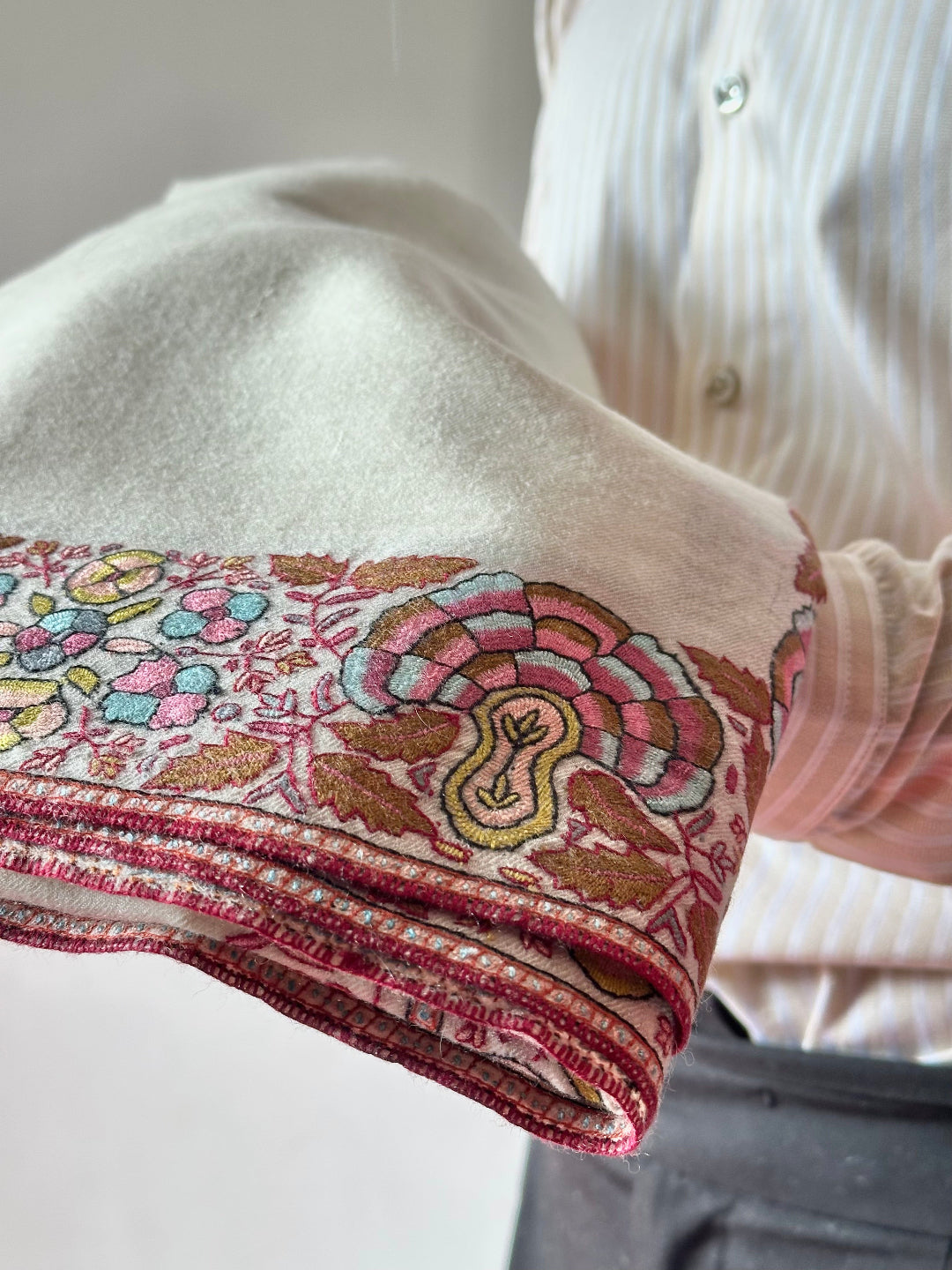 KASHMIR COUTURE MUSHROOM DESIGN PASHMINA SHAWL