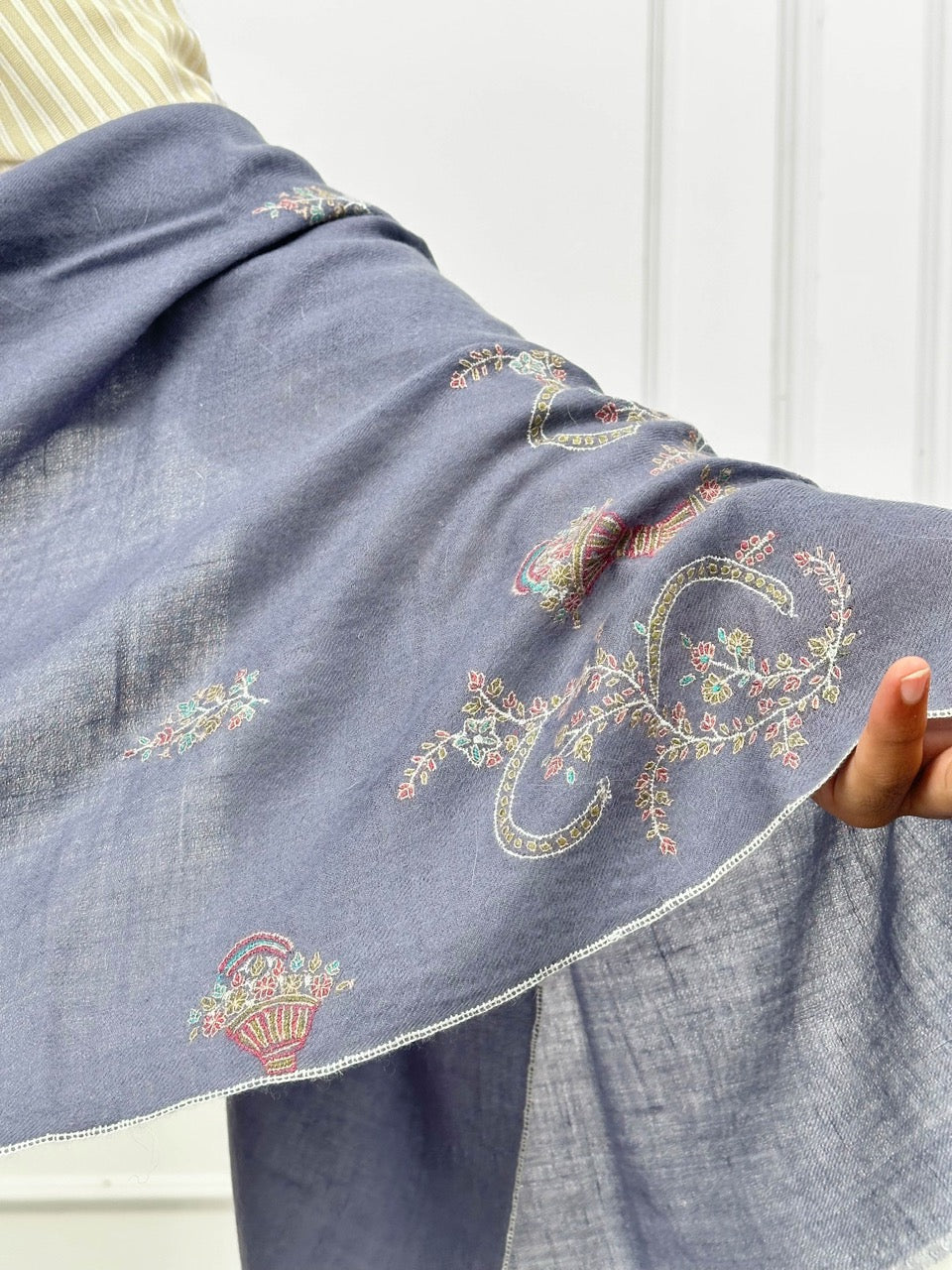 BREATHABLE SOFT NILE BLUE HANDCRAFTED PASHMINA SOZNI SCARF