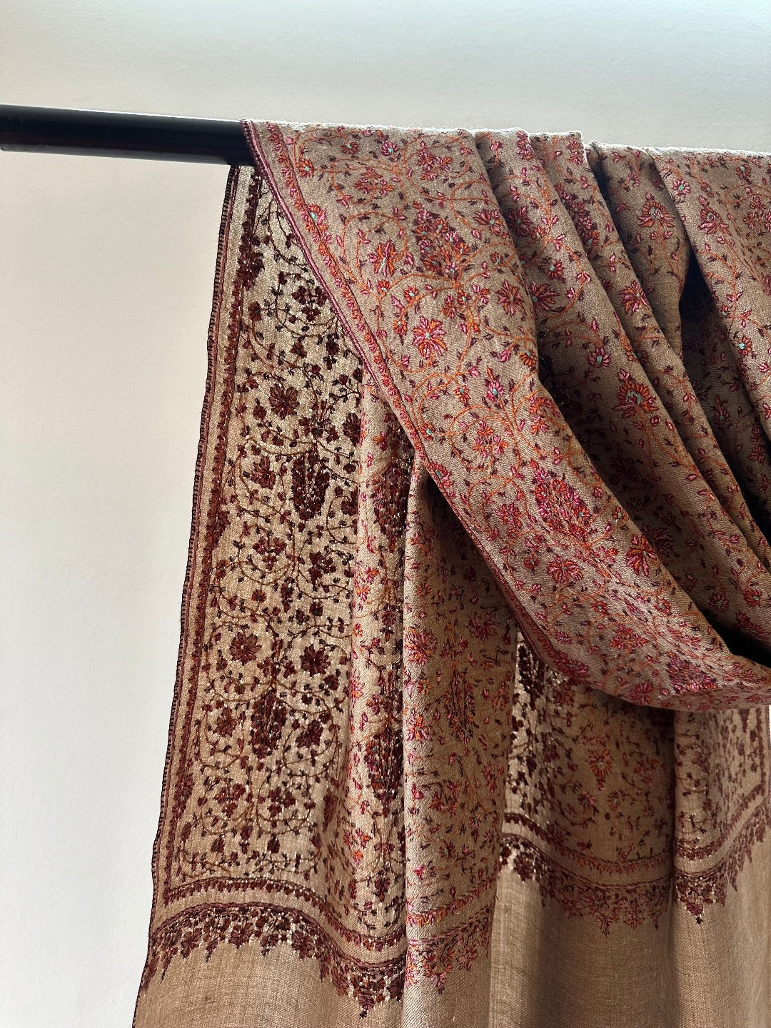 Natural Jaal Sozni Pashmina Shawl ArtAsiaHandicrafts