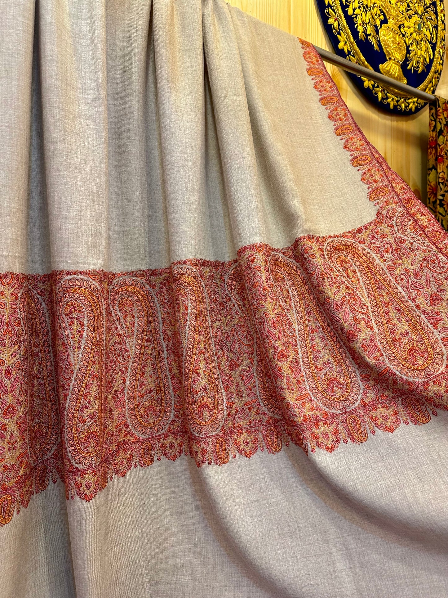 Natural Sozni Palla Pashmina Shawl ArtAsiaHandicrafts