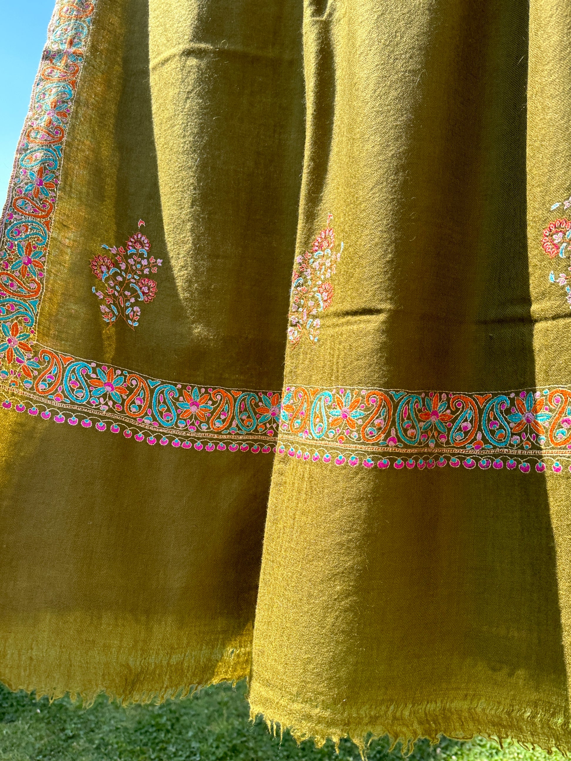 Olive Green Sozni Pashmina Shawl ArtAsiaHandicrafts