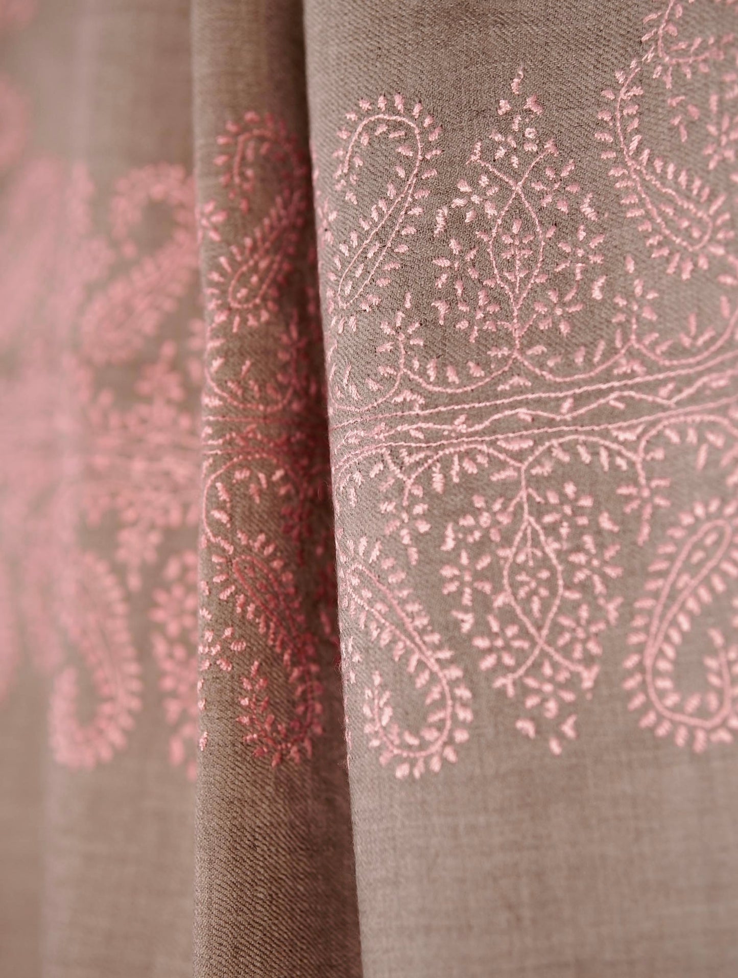 NORMAL FIT WARM WINTER NATURAL EMBROIDERED PASHMINA SCARF