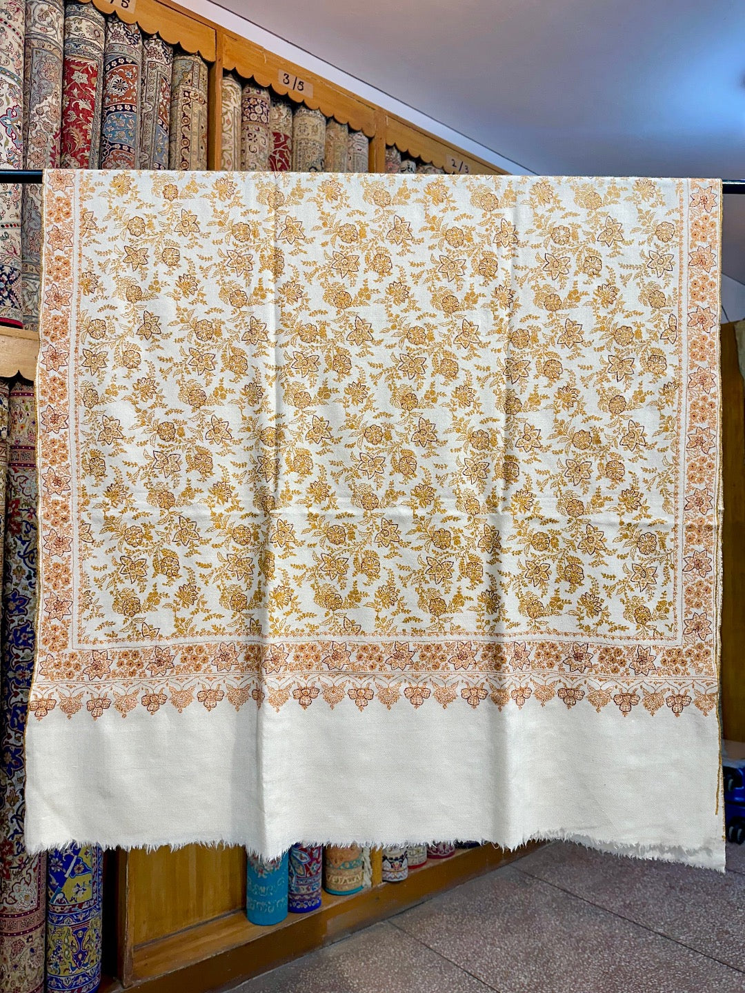 White Gold Sozni Pashmina Shawl ArtAsiaHandicrafts