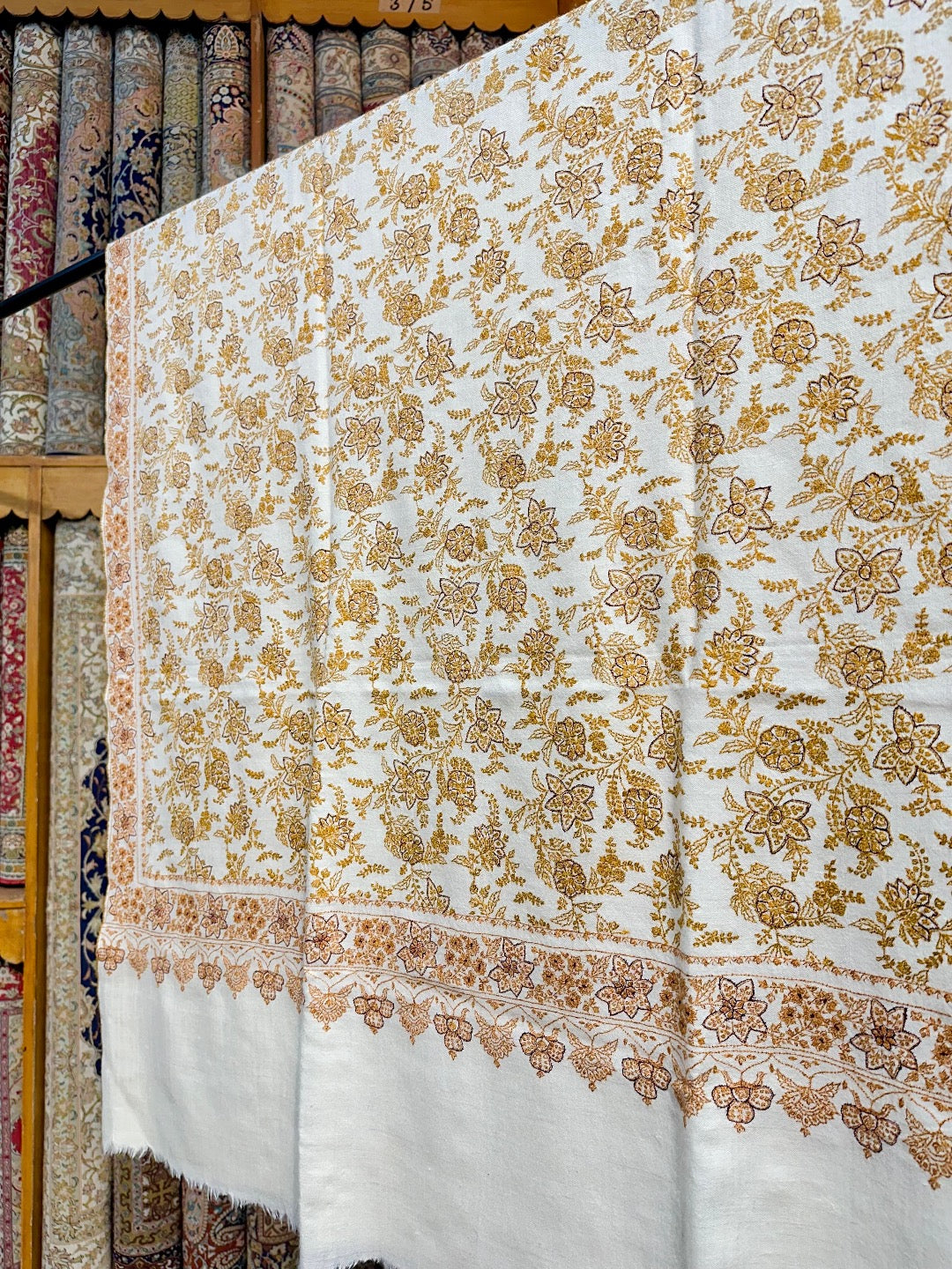 White Gold Sozni Pashmina Shawl ArtAsiaHandicrafts