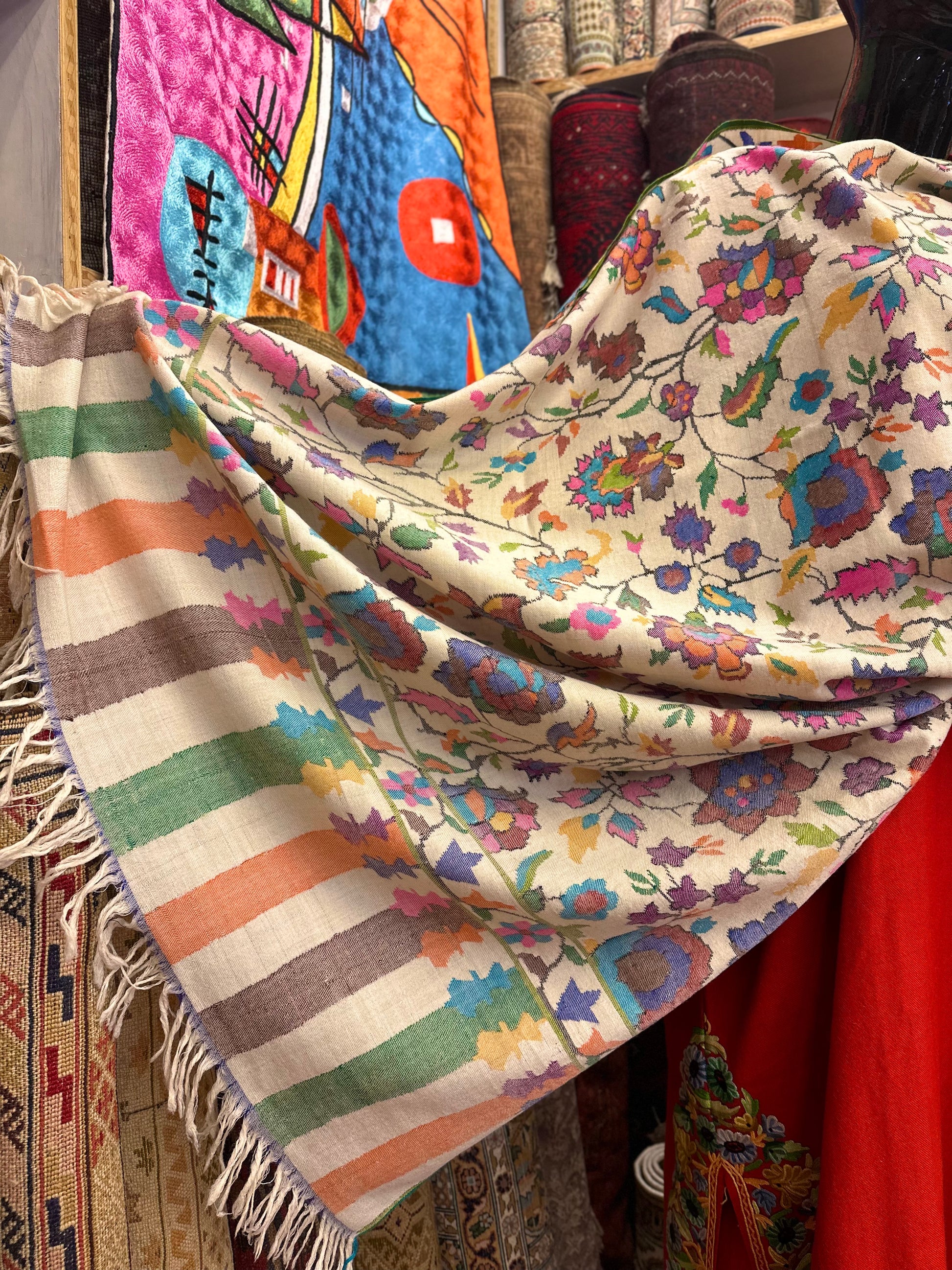 White Kani Pashmina Shawl ArtAsiaHandicrafts