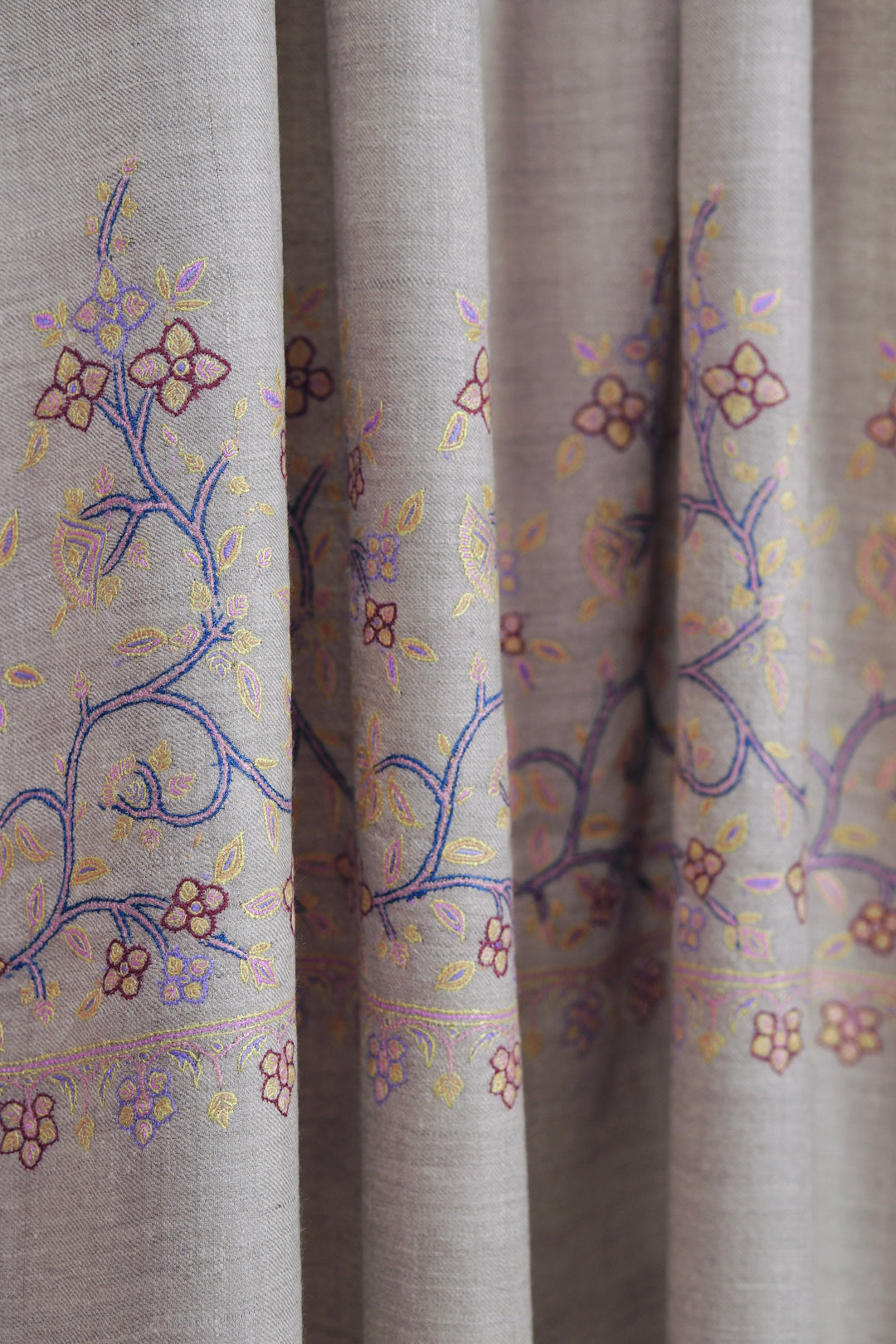 EMBELLISHED SOZNI ADORN SILVER BEIGE PASHMINA SHAWL